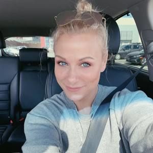 Meet your Posher, Monika